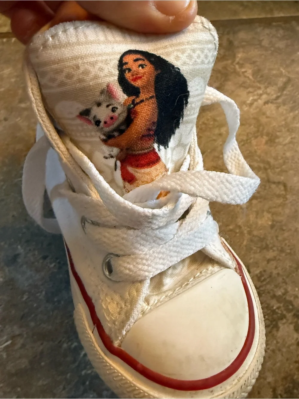 Toddler Moana Converse Size 5